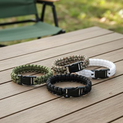 Le Bracelet Paracorde : Un Bijou de Survie
