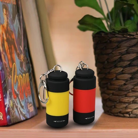 Lampe de poche rechargeable jaune et rouge