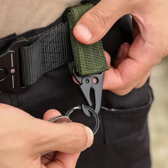 Porte clé-sur-ceinture-avec-cle