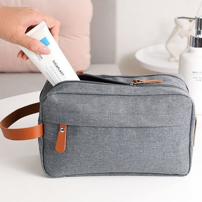 trousse de toilette gris